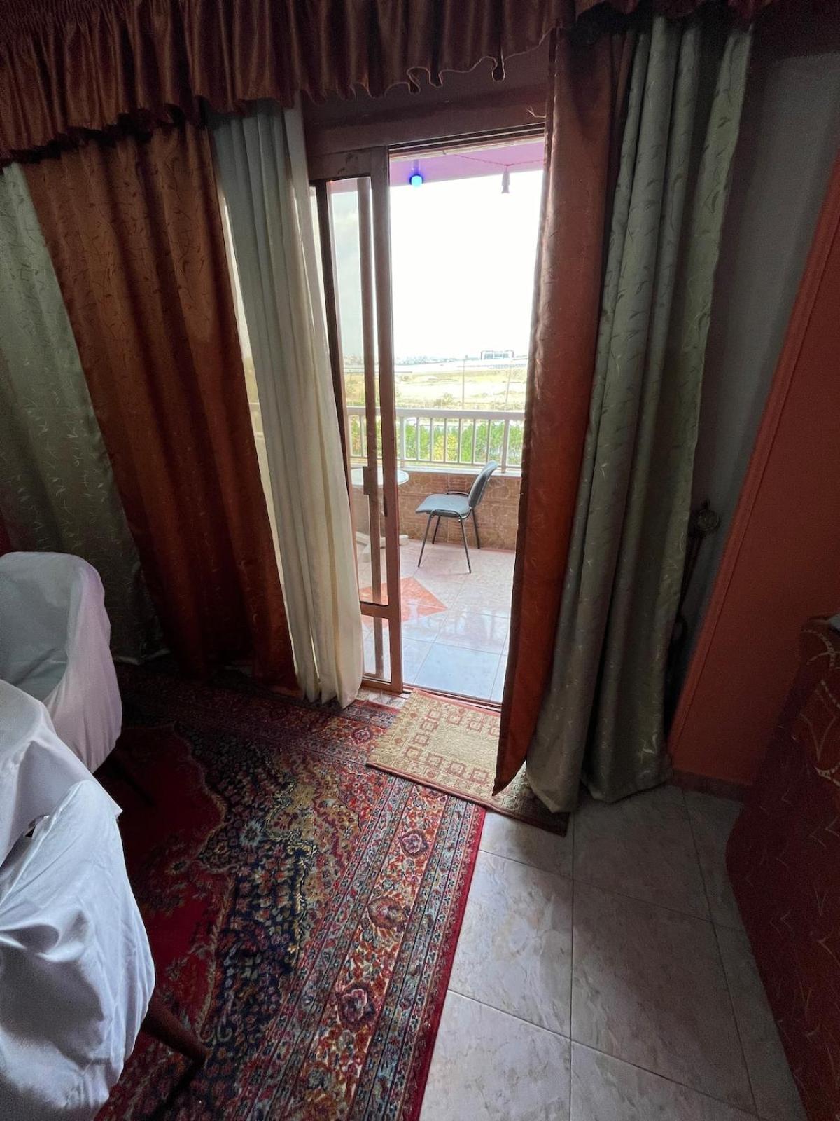 Spacious Apartment - Heliopolis 10Min From Airport Cairo Ngoại thất bức ảnh